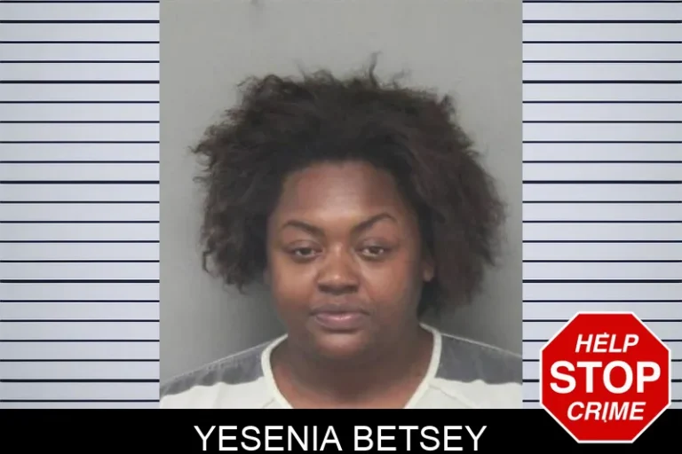 Yesenia Betsey