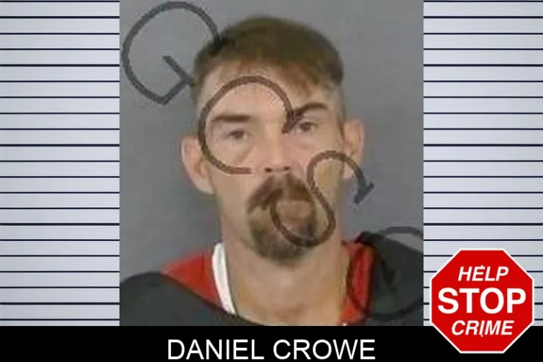 Daniel Crowe