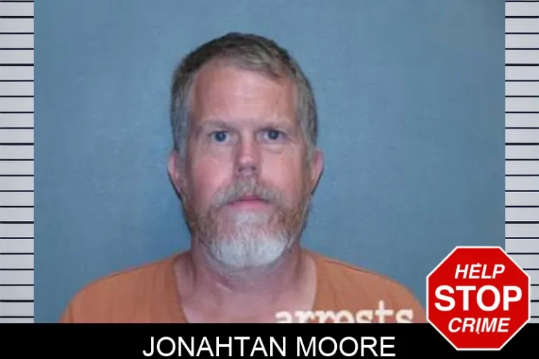 Jonahtan Moore